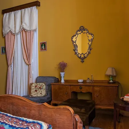 Athens Quinta-2